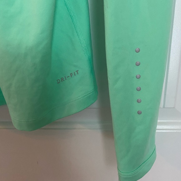 Nike Women's Element Dri-FIT Half-Zip Running Top XL green, Great cond - Picture 3 of 6